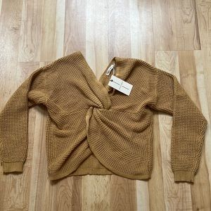 Moon & Madison gold crop knot sweater large NEW